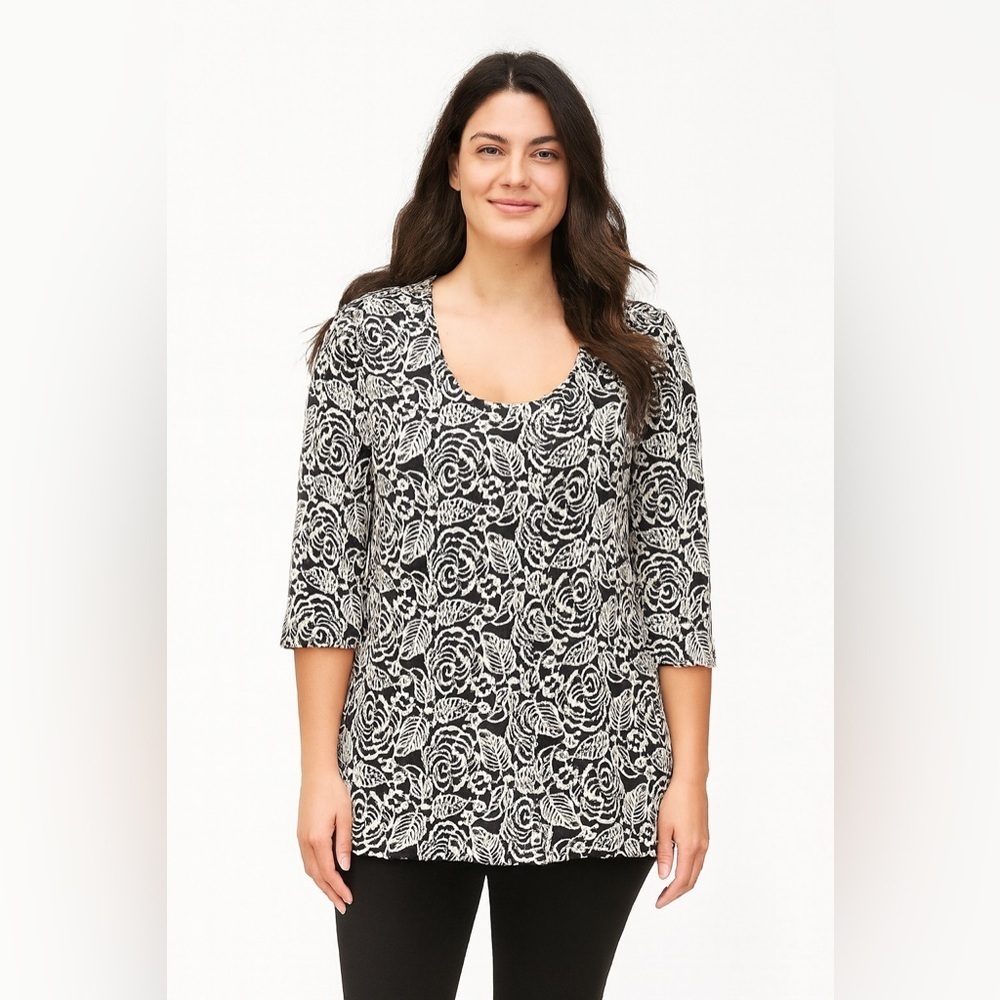 NWT Brittany Black Tunic Blouse Medium